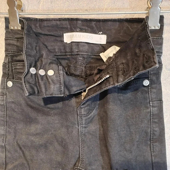 Urban Kids Black Distressed Denim Jeans in Size 6 - Picture 2 of 13
